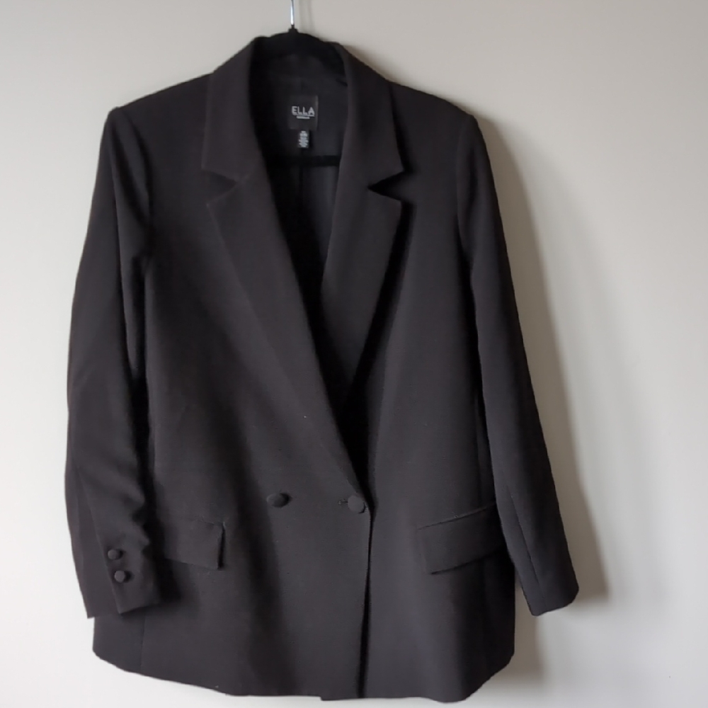 Ella Sleek Black Blazer